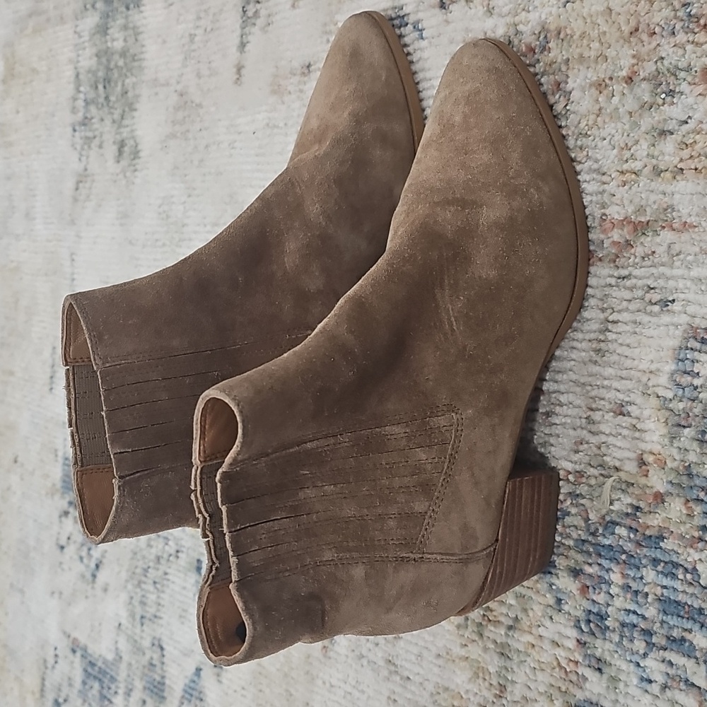 Rag & Bone Rover Seude Ankle Boots Size 38 Tan Color